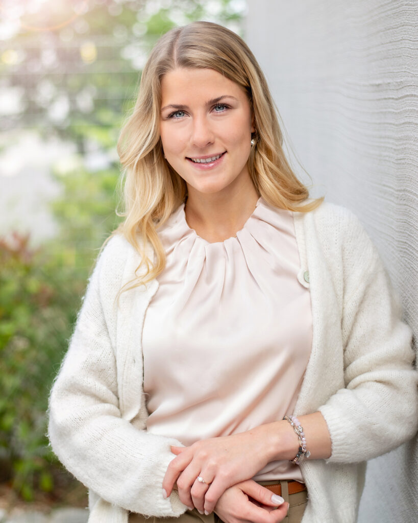 Elena_Harbring Elena_Harbring